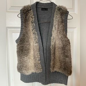 Vero Moda Grey Sweater Faux Fur Vest